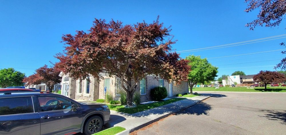 1530 Elk Creek Dr, Idaho Falls, ID 83404